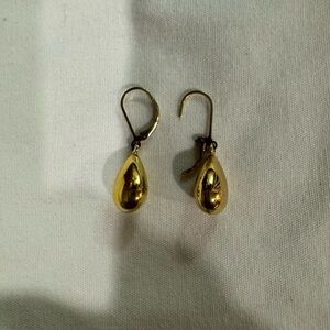 Elegant Gold Teardrop Earrings